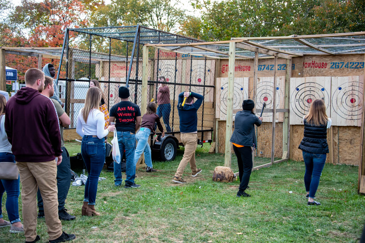 Pour The Core 2019-7022 - Photo by Karl Mischler, Jr
